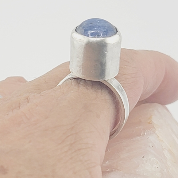 BLUE KYANITE STONE RING HANDMADE IN STERLING SILVER METAL SIZE 8.5 - Picture 1 of 6